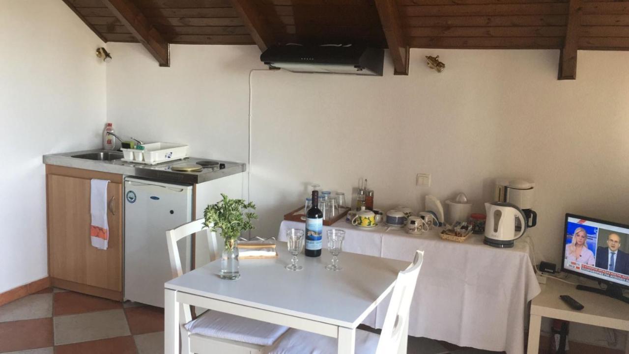 Rosa Seaview Loft Apartment ไซคิย์นธอสทาวน์ ภายนอก รูปภาพ