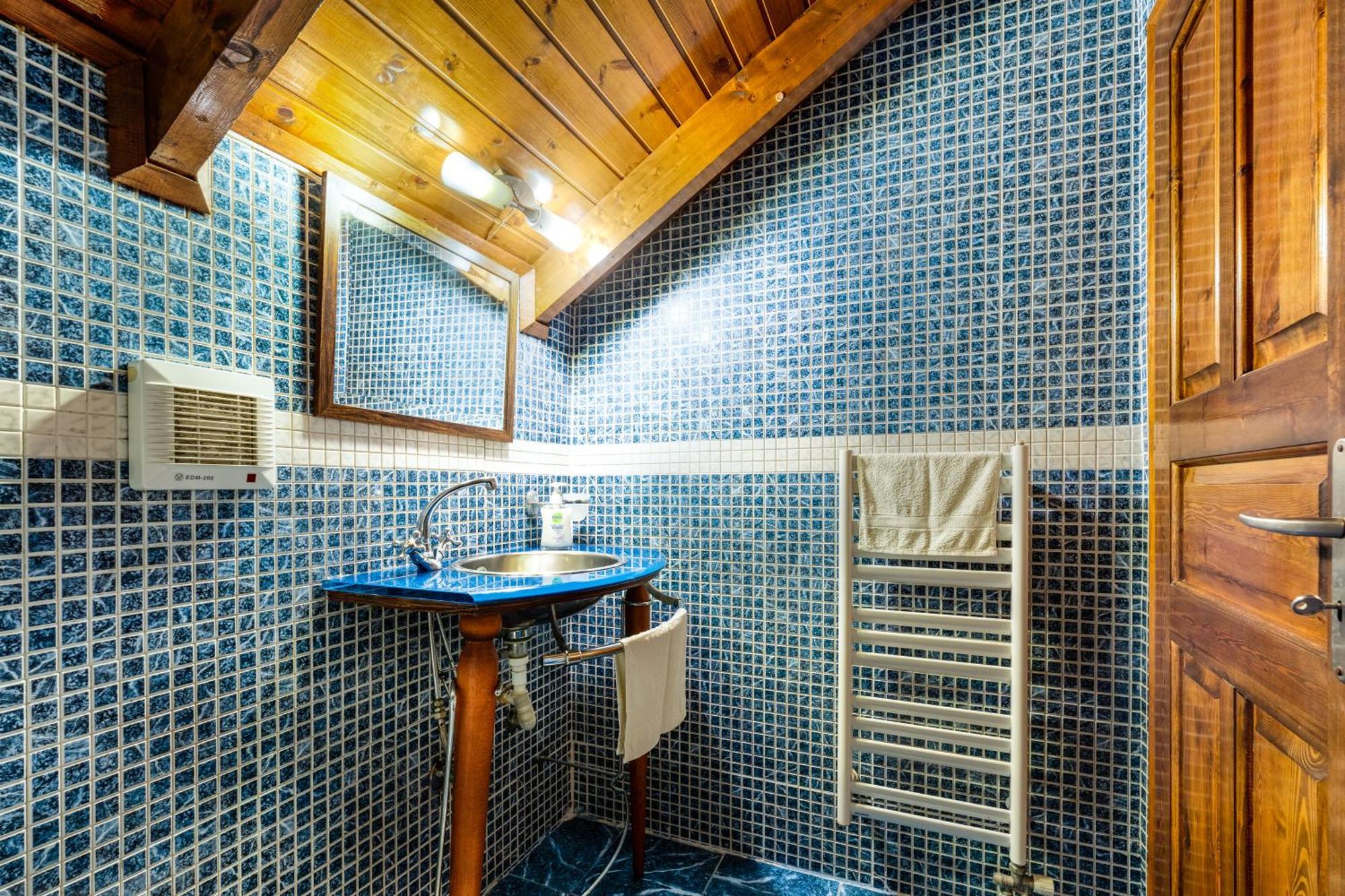 Rosa Seaview Loft Apartment ไซคิย์นธอสทาวน์ ภายนอก รูปภาพ